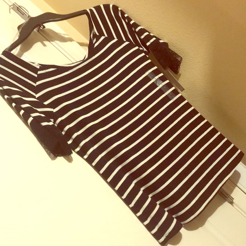 Black white stripe blouse